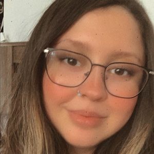 Meet your Posher, Karina